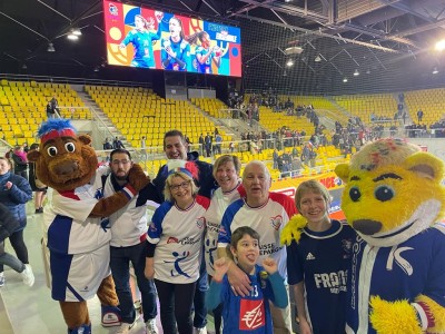 FRANCE - SUEDE du cote des supporters de TOUS HAND BLEU