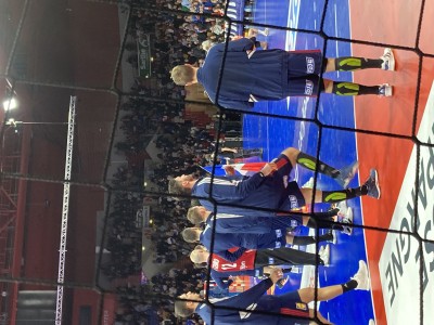 Image 11 - TOUS HAND BLEU est au MANS pour etre derriere les Bleus et une conference sur le Supporterisme